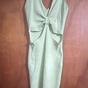 Elegant Green Sleeveless Dress